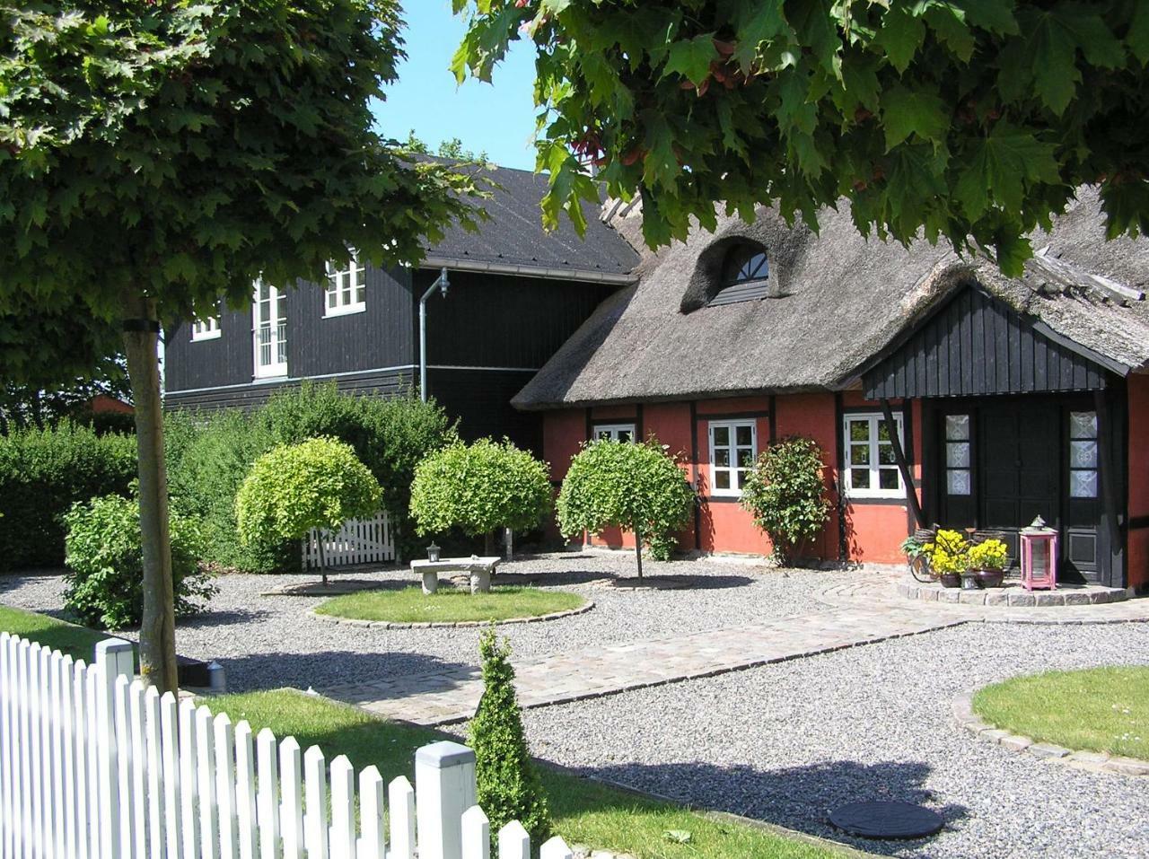 Lolland Bed & Breakfast Sollested  Exterior photo